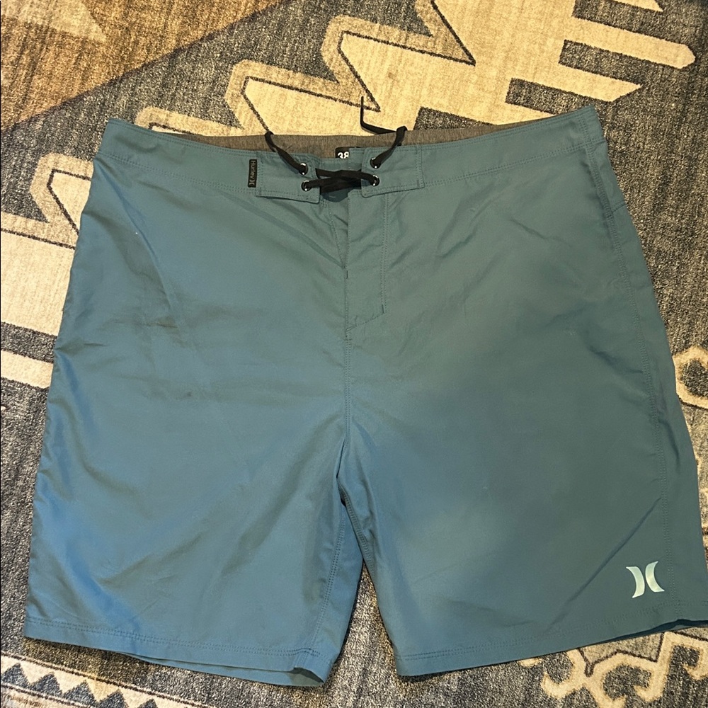 Hurley Boardshorts Men’s Size 38